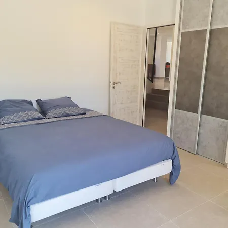 Climatisée 6 Pièces Avec Piscine Privée, 5 Chambres, Domaine De La Nartelle - Fr-1-780-67 * Sainte-Maxime