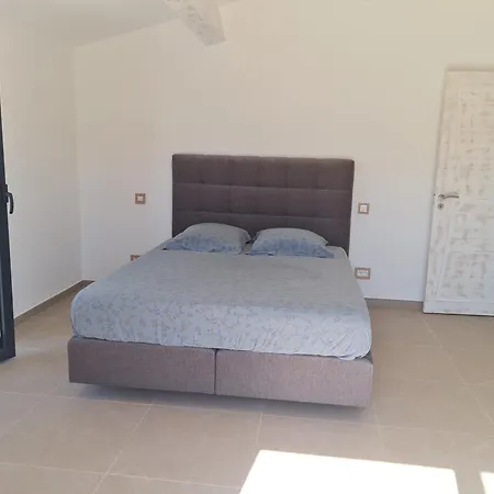 Climatisée 6 Pièces Avec Piscine Privée, 5 Chambres, Domaine De La Nartelle - Fr-1-780-67 Villa *