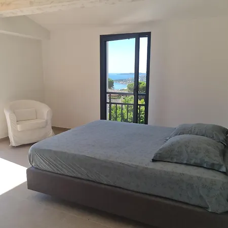 Climatisée 6 Pièces Avec Piscine Privée, 5 Chambres, Domaine De La Nartelle - Fr-1-780-67 * Sainte-Maxime