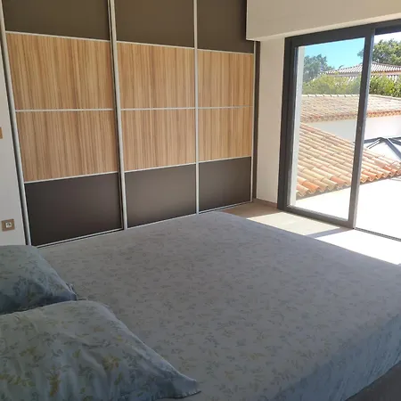 Climatisée 6 Pièces Avec Piscine Privée, 5 Chambres, Domaine De La Nartelle - Fr-1-780-67 * Sainte-Maxime