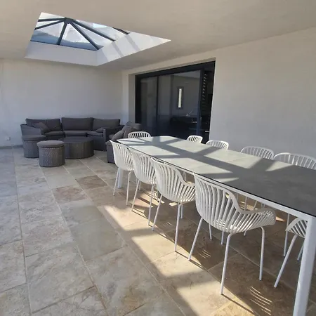 Villa Climatisée 6 Pièces Avec Piscine Privée, 5 Chambres, Domaine De La Nartelle - Fr-1-780-67 Sainte-Maxime